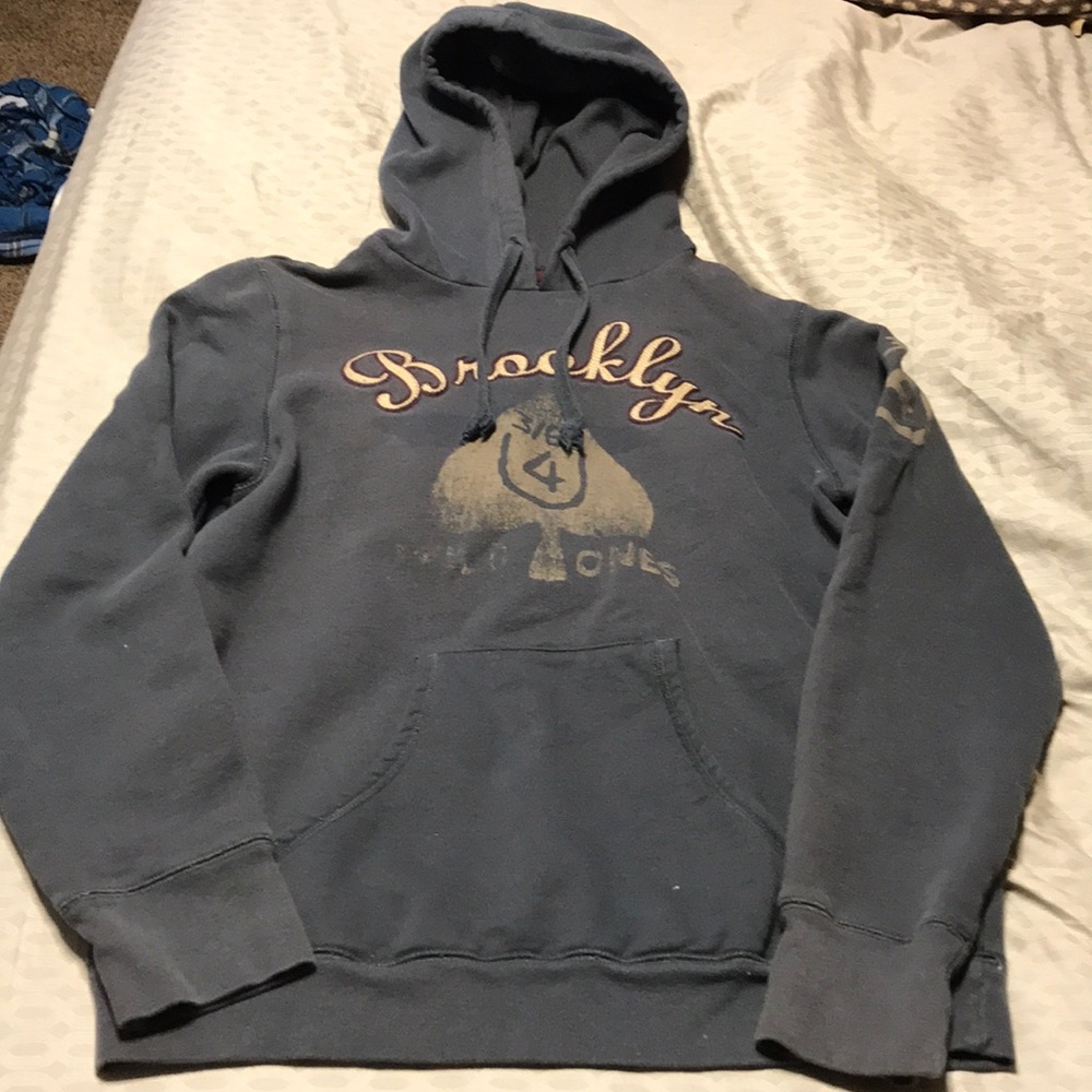 American rag cie men’s small hoodie